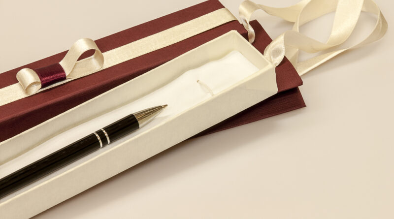 Jak wybrać długopis na prezent?